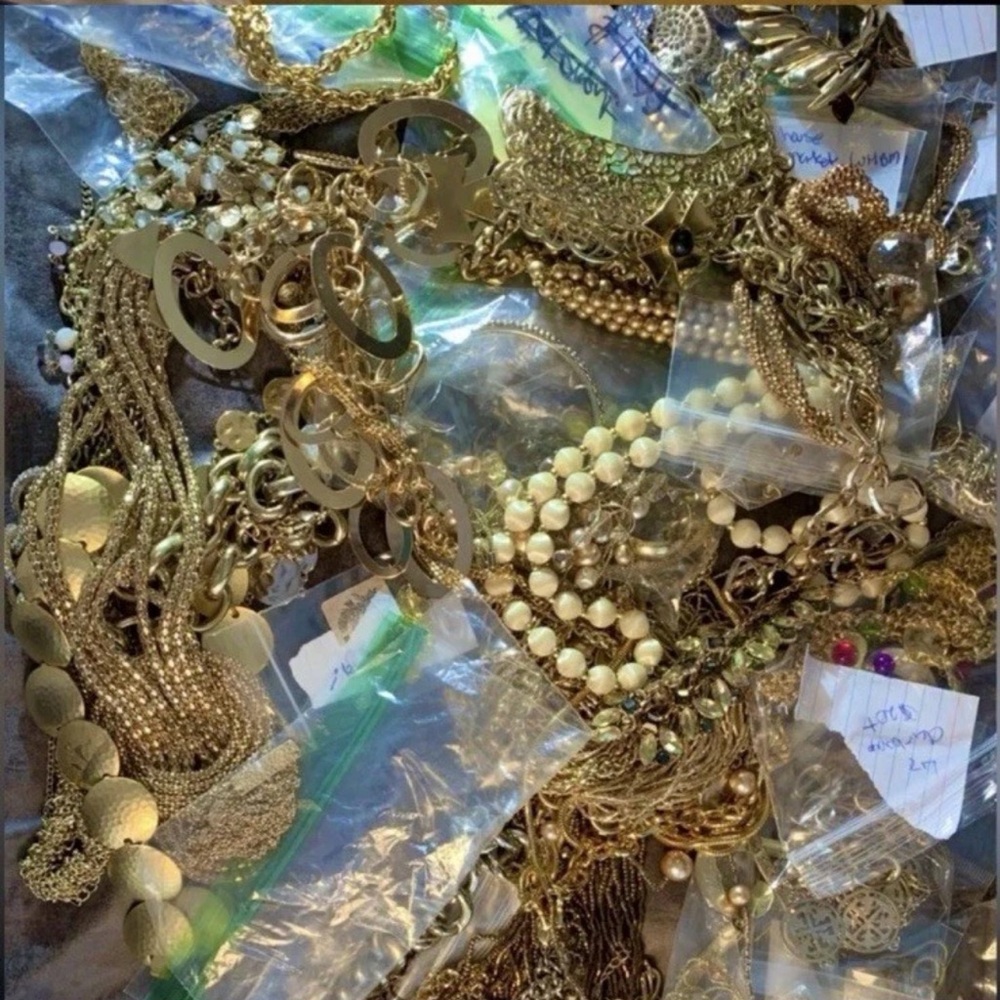 2 LB Tangled Chain Treasure ⚜️Gold & Silver Tone Unsearched TREASURE HUNT Resell